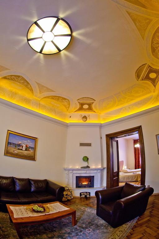 Best Location To Explore Krakow Spacious 105M2 객실 사진